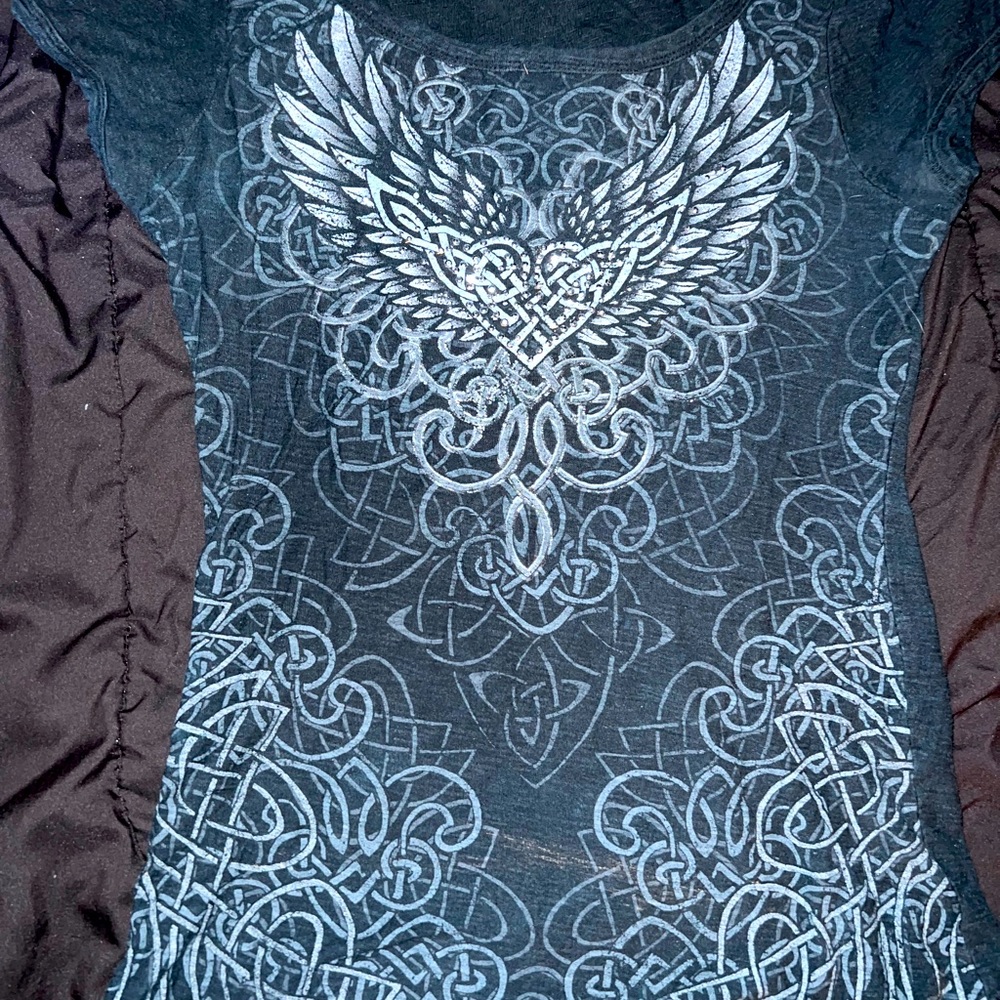 Maurice’s shirt